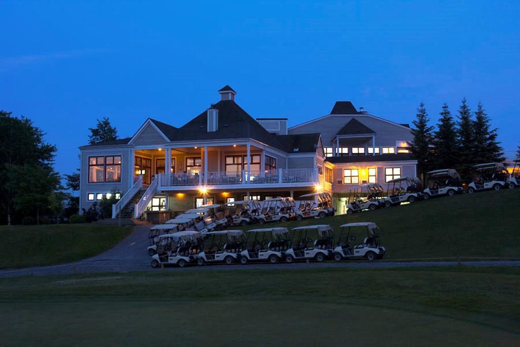 Manoir Des Sables Hotel & Golf Magog Buitenkant foto