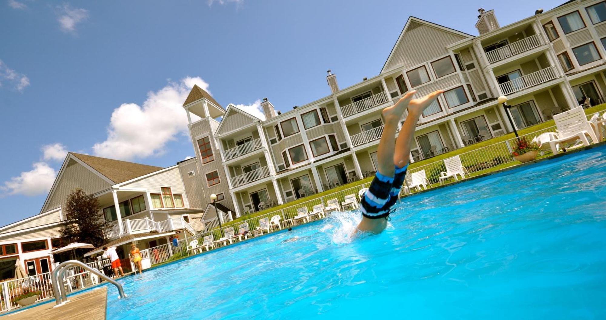 Manoir Des Sables Hotel & Golf Magog Buitenkant foto