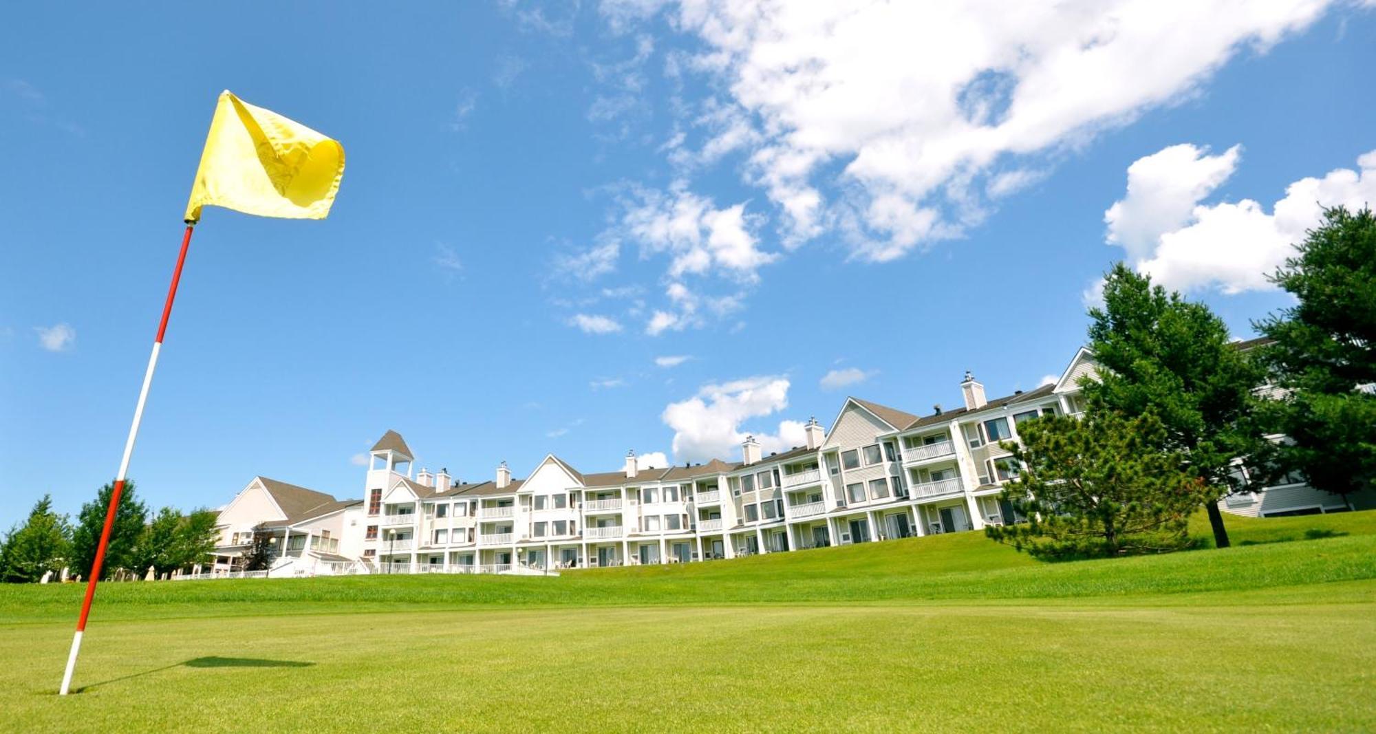 Manoir Des Sables Hotel & Golf Magog Buitenkant foto